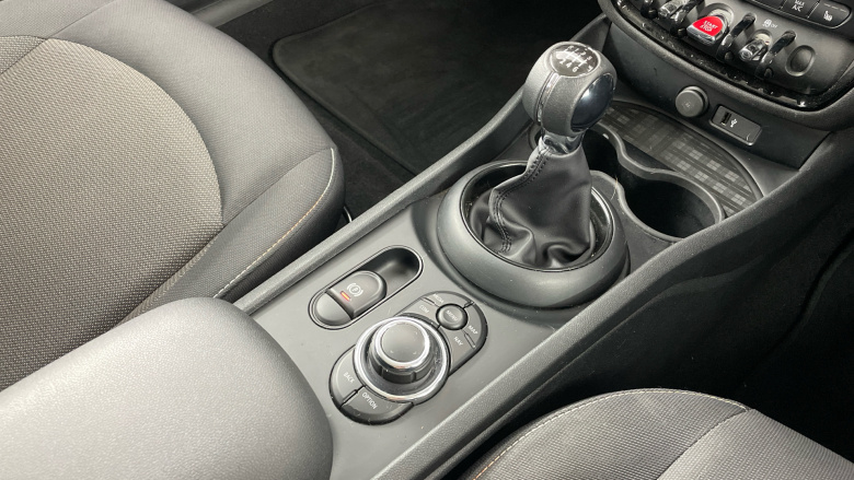 MINI Clubman 1.5 Cooper Classic 6dr Petrol Estate